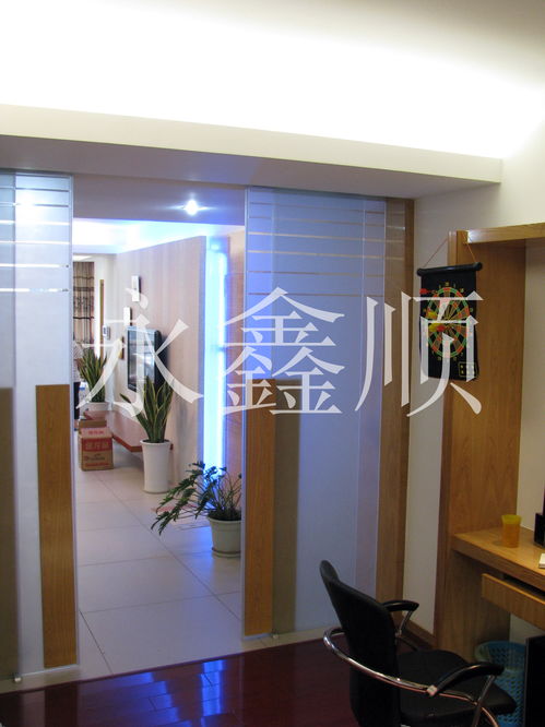 100㎡現(xiàn)代簡(jiǎn)約一居裝修案例 福州門業(yè)精選搭配，打造通透生活空間